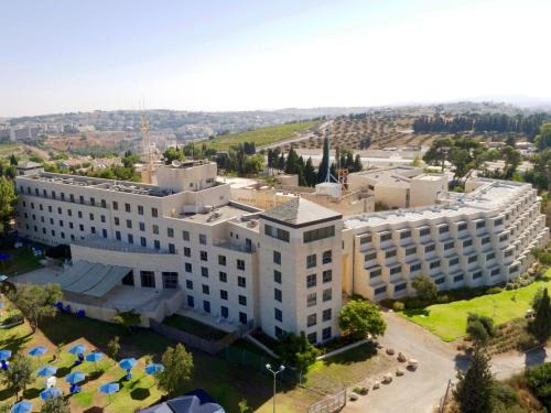 Ramat Rachel Hotel | Experience Ramat Rachel Resort: Oceanfront Pool Paradise