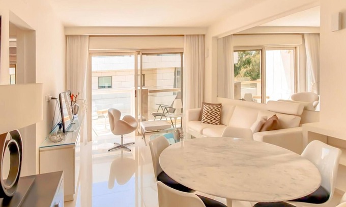 Herzliya Pituach Apartment | Welcoming Ramat Yam Marine: Family-Friendly & Accessible Stay