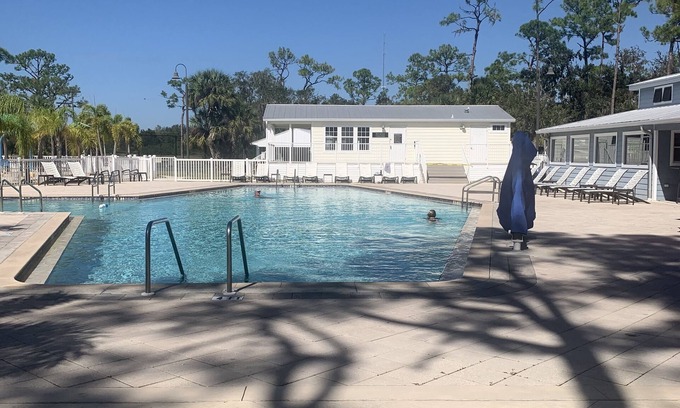 Venice House | Pet-Friendly Escape at Ramblers River Home - 10/10 Rating