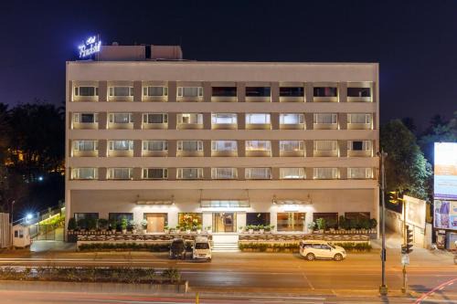 Kolhapur Hotel | Discover Ramee Panchshil: Family-Friendly Stay with Breakfast