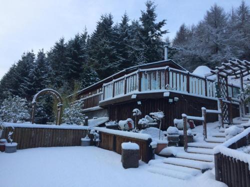 Dollar House | Experience Ramintoul Lodge: Guest Rated 9.6/10 & Breakfast Included