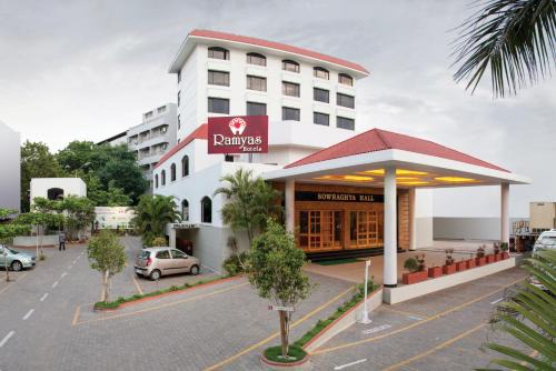 Tiruchirappalli Hotel | Budget-Friendly Stay at Ramyas Hotels with Family Amenities
