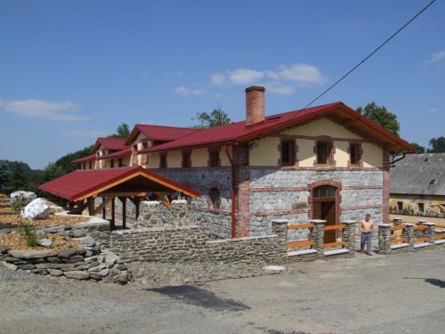Zlate Hory House | Pet-Friendly Getaway at Ranc pod Rejvizem - Rated 9/10
