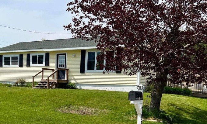 St Ignace House | Pet-Friendly Ranch Home with 4 Bedrooms & Top Ratings