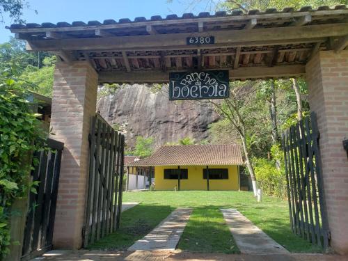 Paraty House | Pet and Child Friendly Getaway at Rancho da Bohemia