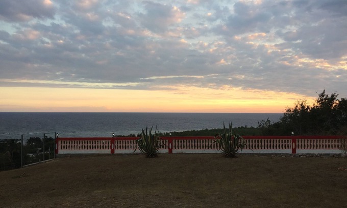 Cienfuegos House | Relaxing Oceanfront Getaway at Rancho Luna Villa 2
