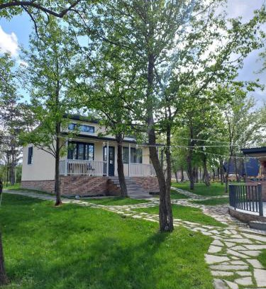 Armenia Apartment | Pet-Friendly Retreat at Rancho Stepanavan with Full Kitchen