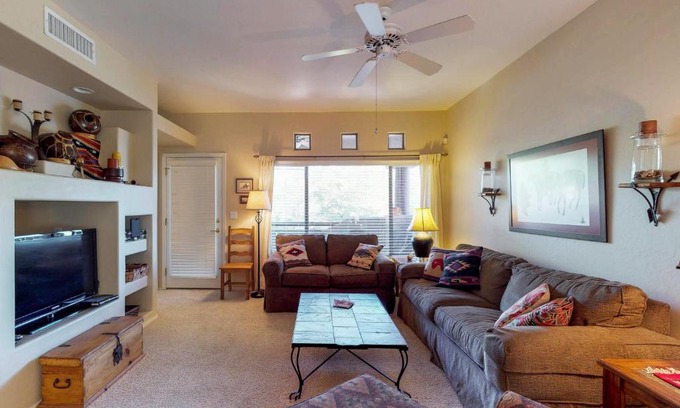 Rancho Vistoso Apartment | Experience Rancho Vistoso #256 with Pool and Hot Tub