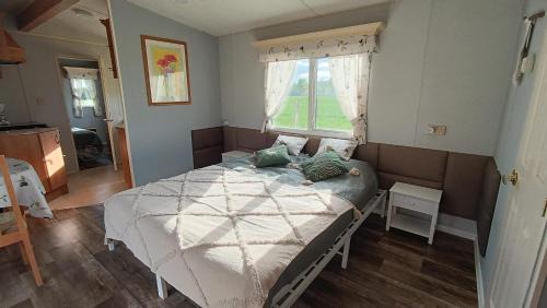 Marcinkowo Gorne House | Family-Friendly Ranczo Tomaszówka Domek w Polu | 9.8/10 Rating