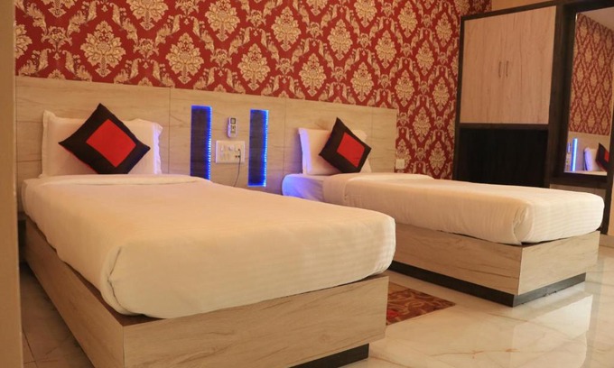 Champa Hotel | Guest Rated Rang Mahal Resort: Family-Friendly Retreat