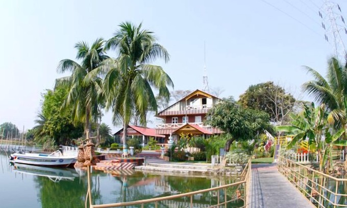 Maulvi Bazar Hotel | Rangauti Resort: Family-Friendly Retreat with Pool & Dining