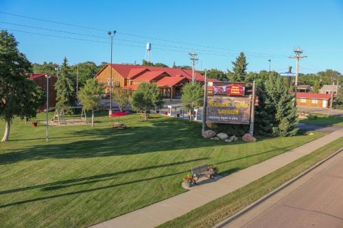 Murdo Hotel | Explore Range Country Lodging: Family-Friendly & Pet Welcoming