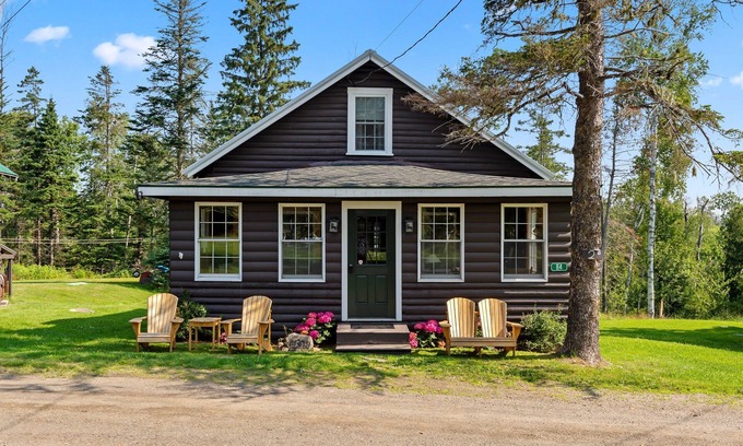Rangeley House | Cozy Cabin Retreat at Rangeley Manor with Lake Access