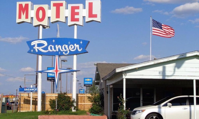 El Reno Hotel | Ranger Motel: A Premier 5-Star Retreat Awaits You