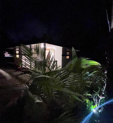 Rangiroa Apartment | Oceanfront Rangiroa Guest Paradise - Rated 9/10 by Guests