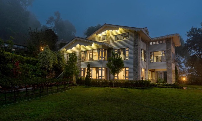 Rumtek House | Explore Rangpo Heritage: Private Room with Garden View