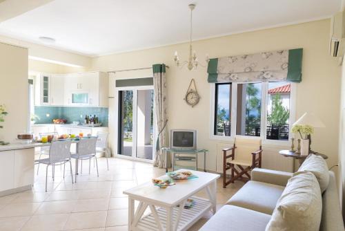 Khelmata Apartment | Stunning Rania Apartments Helmata with Oceanfront Views