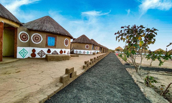 Bhuj Hotel | Discover Rann Star Village Stay: Pet-Friendly Retreat
