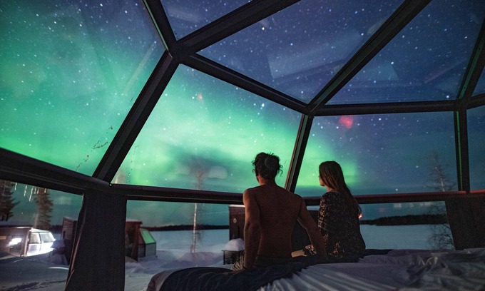 Ranua Villa | Cozy Ranua Resort Arctic Igloos with Ocean Views & Dining