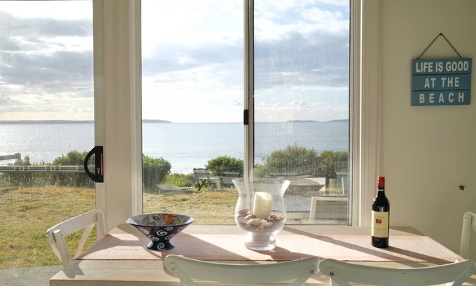 Callala Beach Cottage | Beachfront Cottage with Pool and Incredible Jervis Bay Views