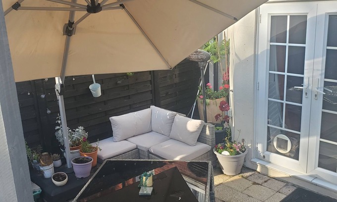 Meads Apartment | Cozy Basement Flat with Private Patio & Free Parking