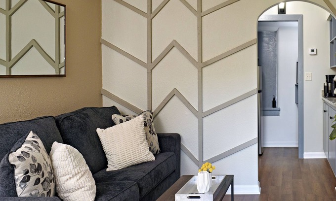 Florence House | Unique 2-Bedroom Retreat in Downtown Florence - Guest Rated 9.8