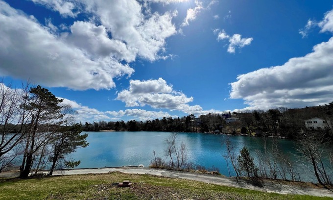 Halifax House | *Rare* Luxury Lakefront: Mins from Downtown Bliss
