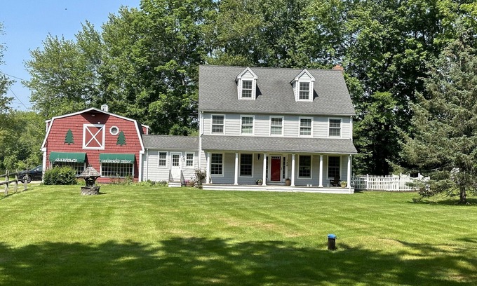 Easton House | Unique Private Country Home on Enchanting Christmas Tree Farm