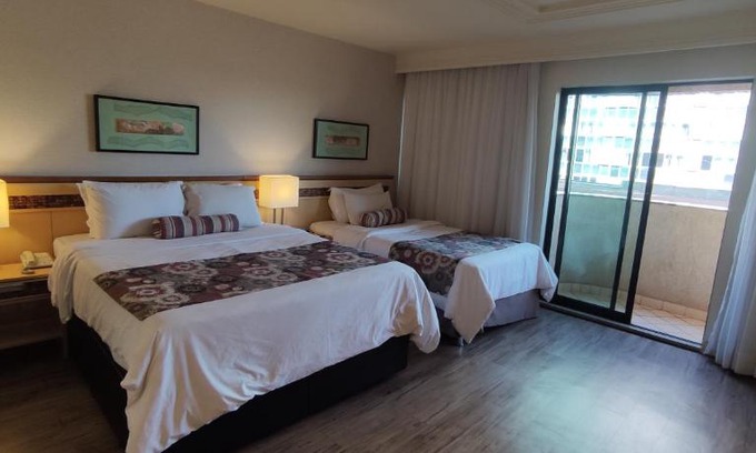 Setor Hoteleiro Norte Hotel | Elegant City Center Flat with Pool and Daily Cleaning Service