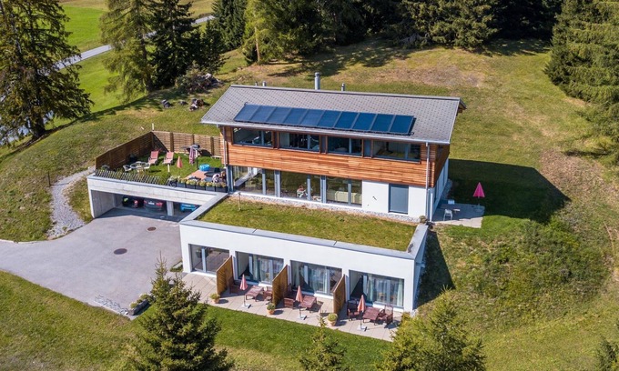 Vaz-Obervaz Apartment | Relaxing Retreat at Raschainas Lenzerheide by Interhome