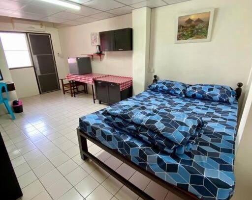 Bang Phlat Apartment | Ratanawong Place 560: Highly Rated Stay at Great Value