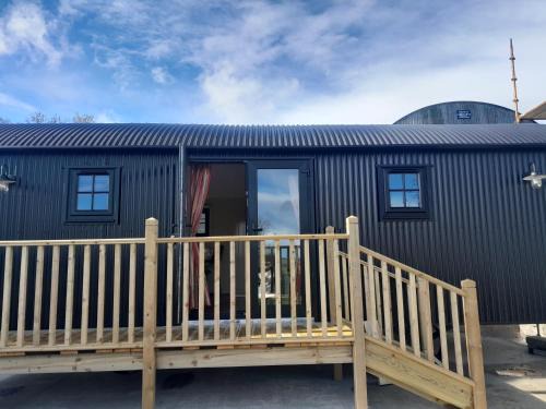 County Meath Apartment | Guest Rated 9.7: Rathgillen Cabin - Family & Pet Friendly Retreat