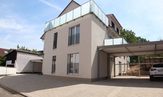 Horstein Apartment | Stylish Rauschenberg Apartment Near FrankfurtRheinMain