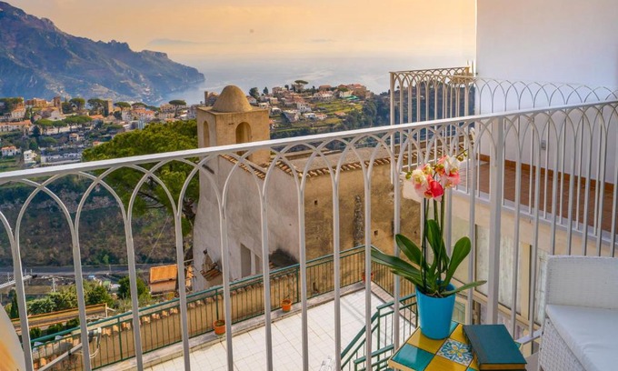 Pogerola Apartment | Dreamy Oceanfront Retreat at Ravello Dream House