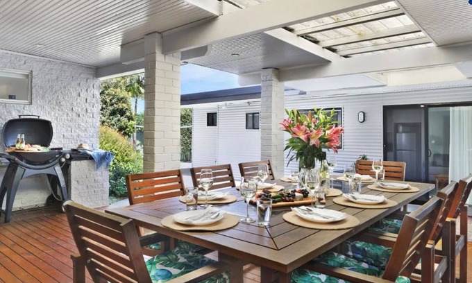 Callala Bay House | Ravello – Perfect Family Retreat with Pool & Pet-Friendly