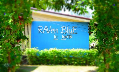 Ko Lanta House | Raven Blue: Oceanfront Retreat with High Guest Ratings