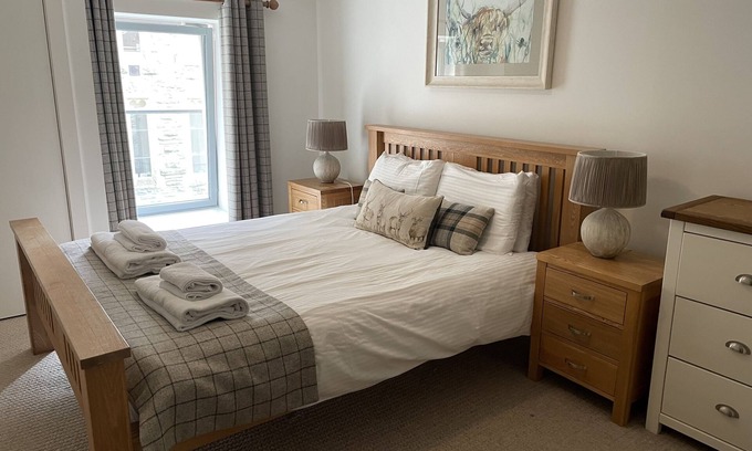 Fort Augustus Apartment | Raven Wing 11: Top-Rated Highland Club with Pool & Kitchen