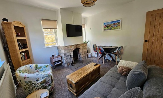East Layton House | Experience Comfort at Ravensworth Cottage - Rated 9.6/10