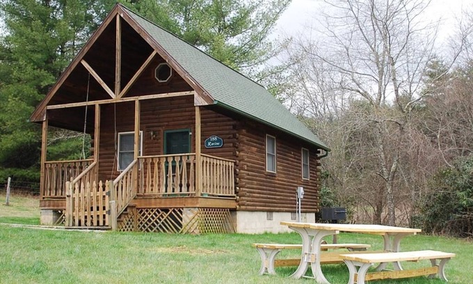 Laurel Springs Cabin | Idyllic Cabin Near Blue Ridge Parkway with Pond Views