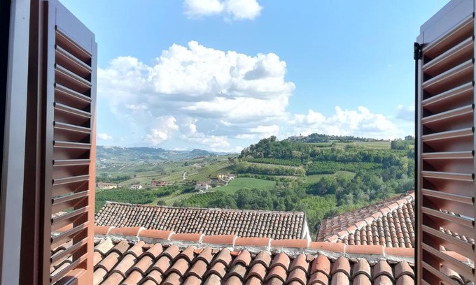 Verduno Apartment | Top-Rated Raviola e Tajarin with Kitchen & Breakfast Included