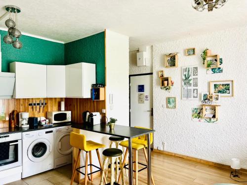 Chalons-en-Champagne Apartment | Inviting T2 Near City Center & Gardens – Guest Rated 9.1