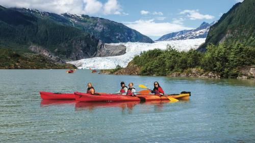 Mendenhall Valley Apartment | Budget-Friendly Retreat Near Mendenhall Glacier & Trails