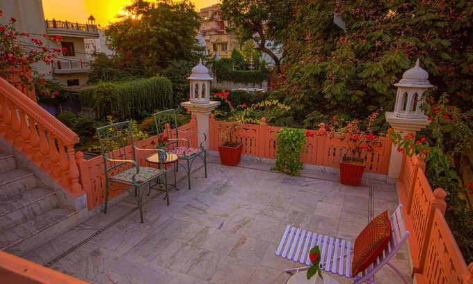 Bani Park Bed & Breakfast | Discover Rawla Rawatsar: Family-Friendly with Great Amenities