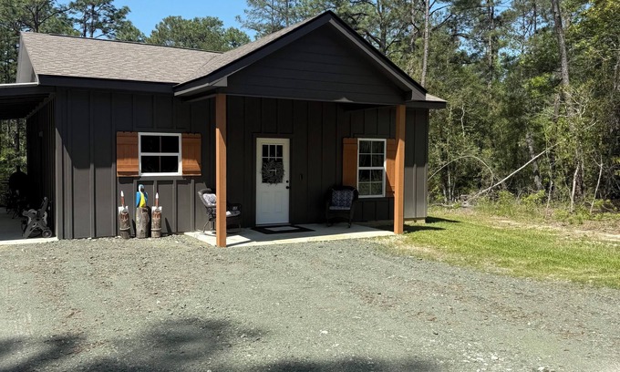 Brookeland House | Rayburn Resort Retreat ~ Sleeps 4 w/Covered Boat Parking