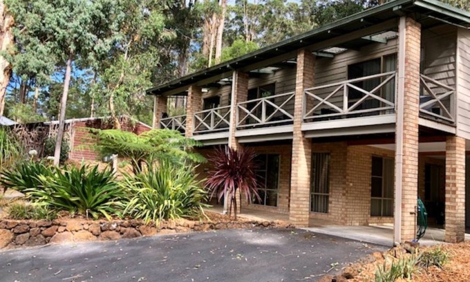 Denmark House | Pet-Friendly Raylea Retreat: Guest Rated 10/10 Experience