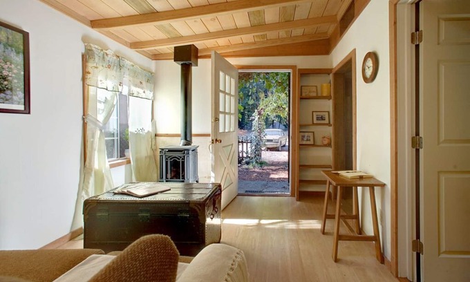 Cazadero Cottage | Guest Rated 9.6 - Elim Grove Cottage B&B with Pool & Breakfast