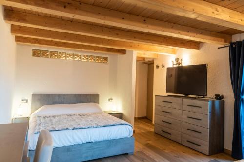 Excenex House | Discover Rayon de Miel: Pet-Friendly and Family-Approved