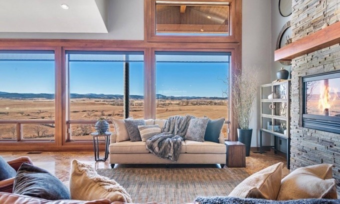 Sturgis Villa | Raz Hideaway: 7 Bedroom Mountain Retreat with Pool & Spa
