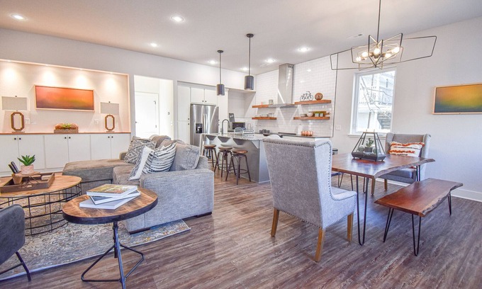 Fayetteville House | Ideal Stay at Razorblock North - Close to UofA and Downtown