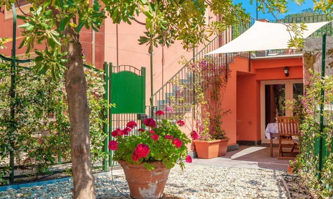 Levanto Apartment | Beautiful Levanto Apartment Steps from the Beach and Garden